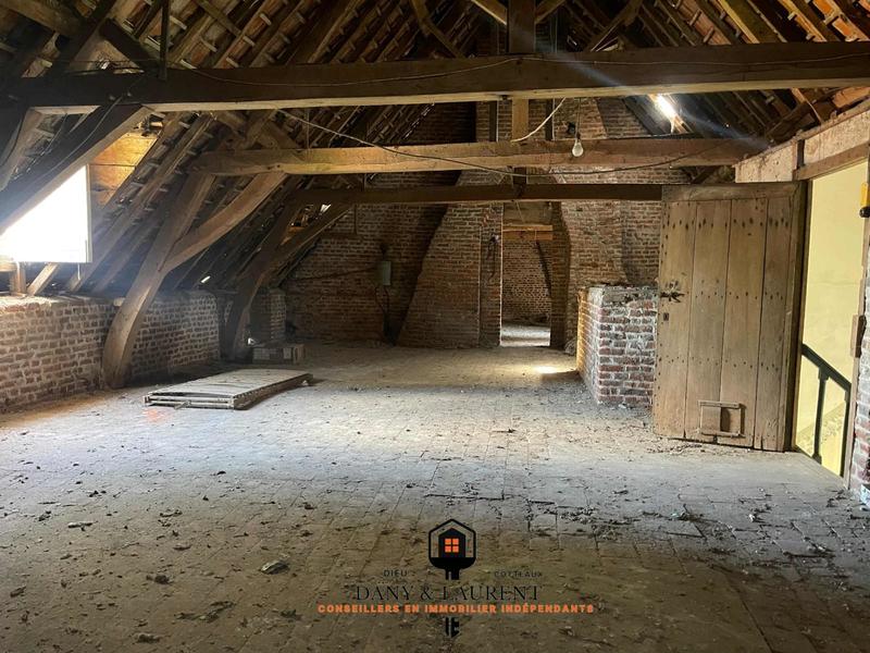 Maison - 370 m² - 8 pièces