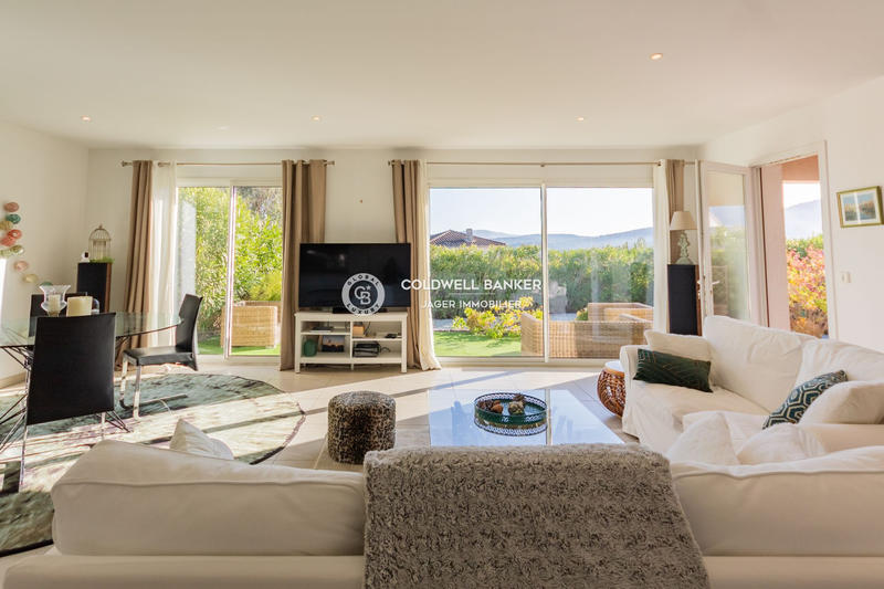 Maison - 130 m² - 4 pièces