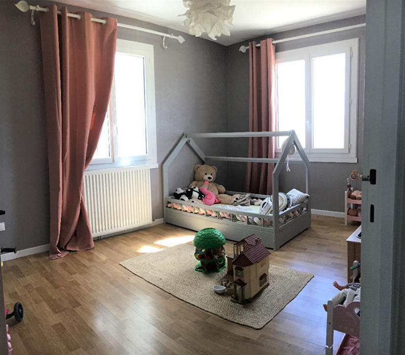 Maison - 121 m² - 6 pièces