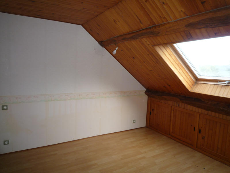 Maison - 142 m² - 9 pièces