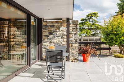 Maison - 210 m² - 8 pièces