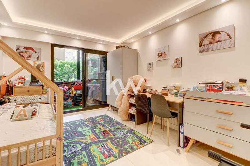 Appartement - 96 m² - 4 pièces