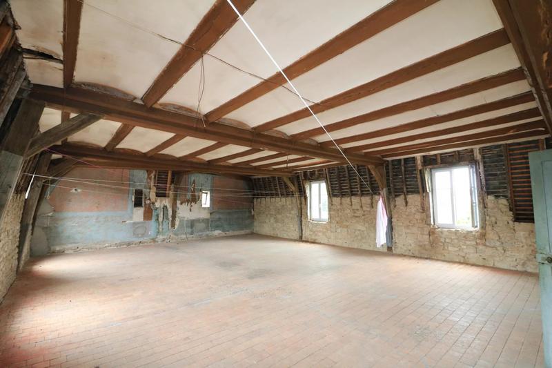 Maison chambre d'hôtes - 331 m² - 16 pièces