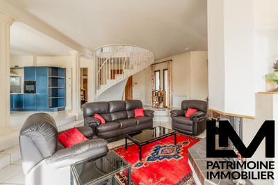 Villa - 185 m² - 5 pièces