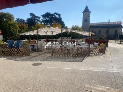 Local commercial - 225 m² - 6 pièces