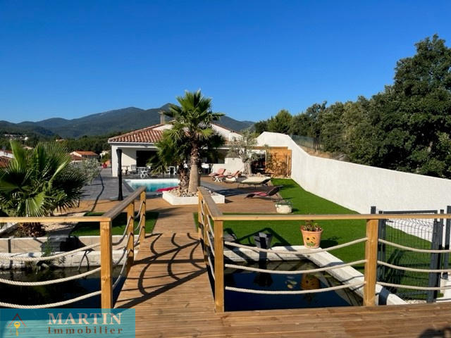 Villa - 200 m² - 6 pièces