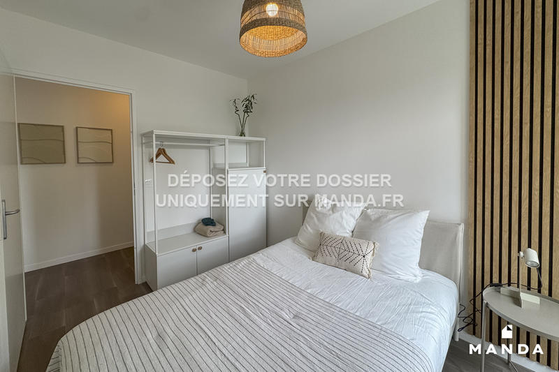Chambre - 9 m² - 4 pièces
