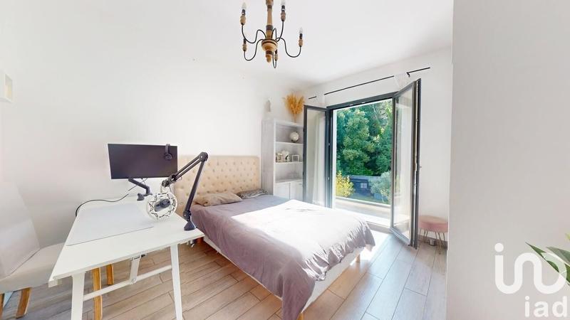 Maison - 201 m² - 8 pièces