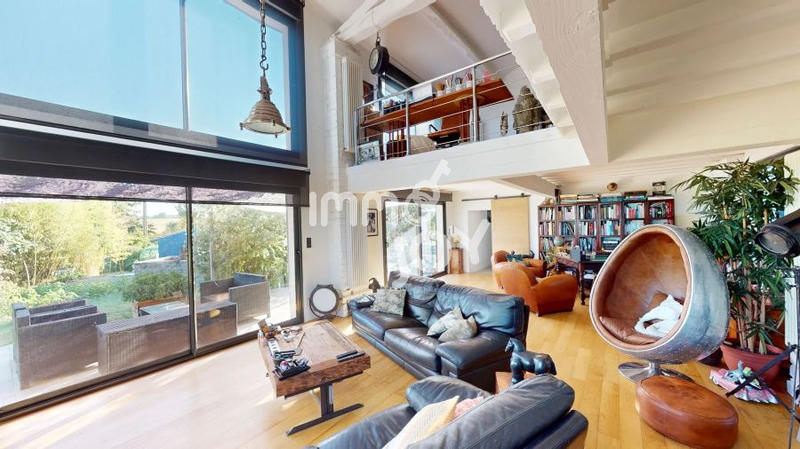 Maison - 210 m² - 5 pièces