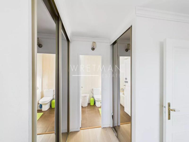 Appartement - 95 m² - 4 pièces