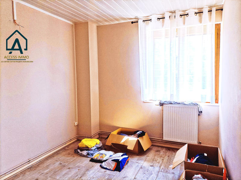 Maison - 87 m² - 10 pièces