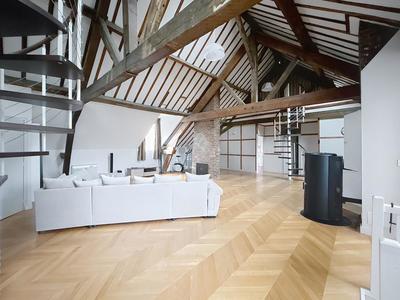 Maison de maîtres - 590 m² - 12 pièces