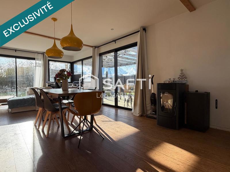 Maison - 99 m² - 5 pièces