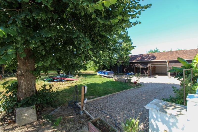 Maison - 251 m² - 12 pièces