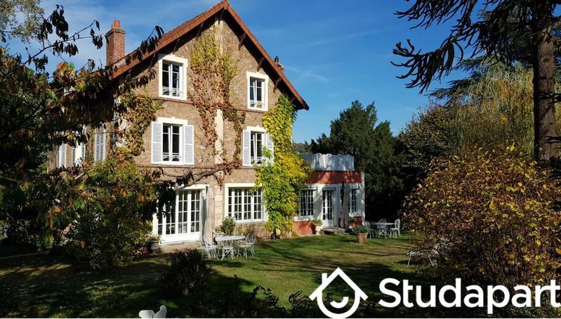 Chambre - 14 m² - 1 pièce