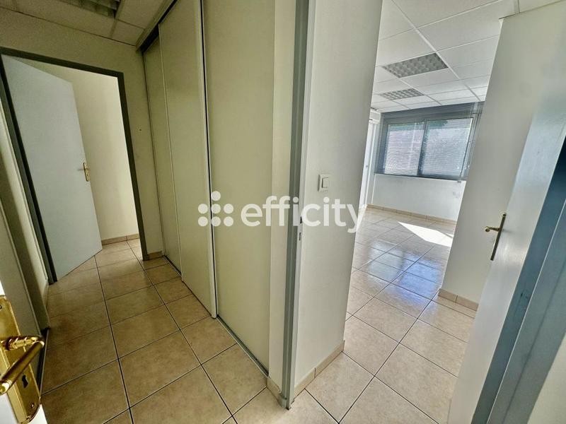 Bureau - 103 m² - 5 pièces