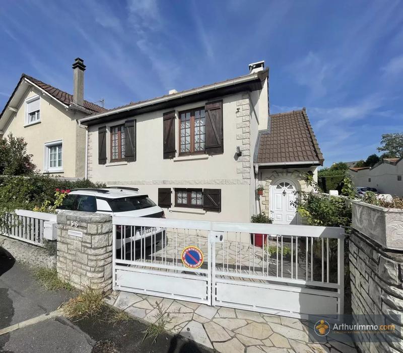 Maison - 89 m² - 5 pièces