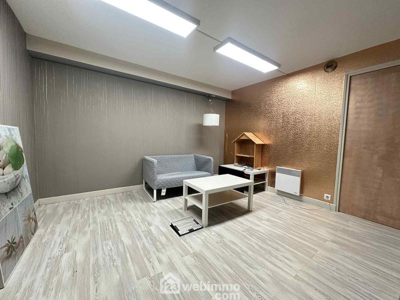 Local commercial - 626 m² - 40 pièces