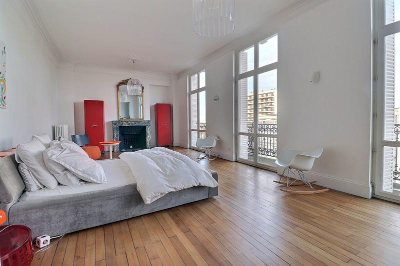 Appartement - 229 m² - 7 pièces