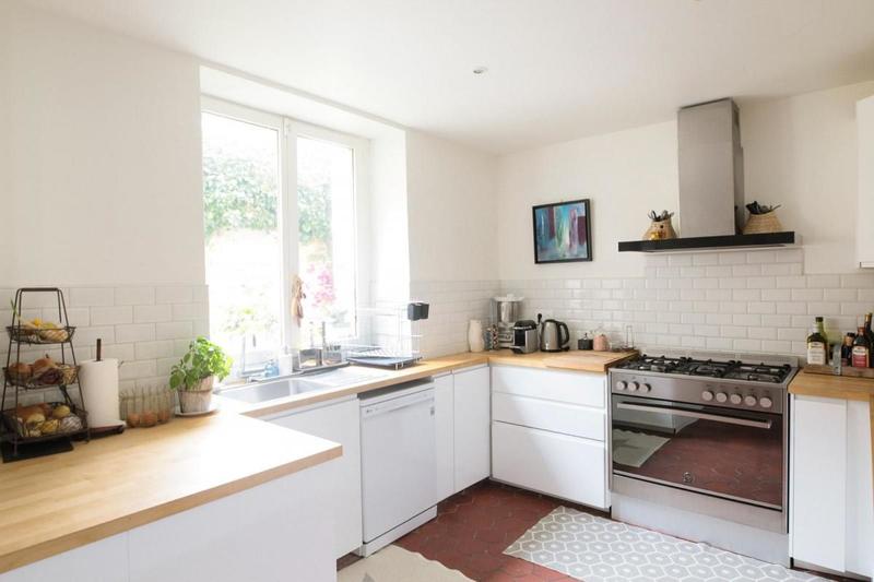 Propriété - 616 m² - 6 pièces