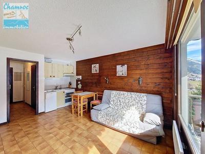 Studio - 25 m² - 1 pièce