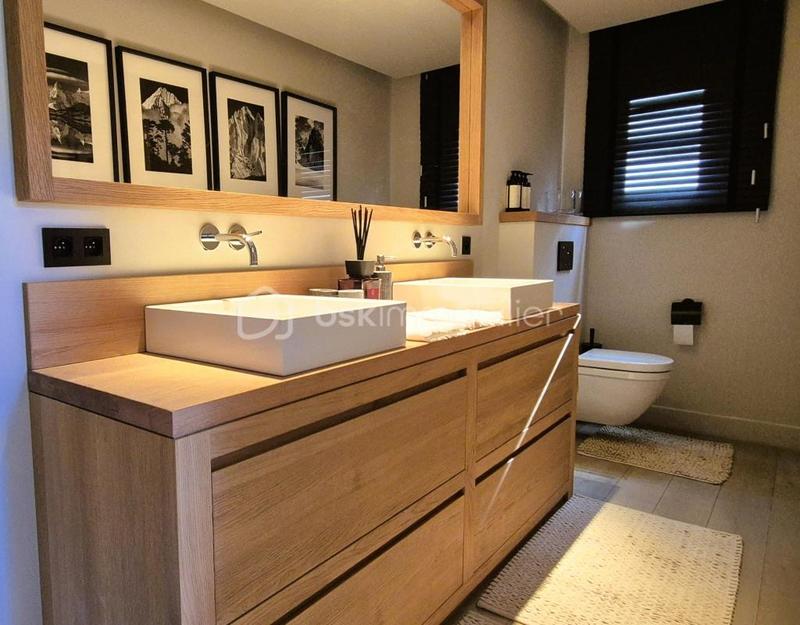 Châlet - 350 m² - 9 pièces