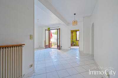 Maison - 86 m² - 4 pièces