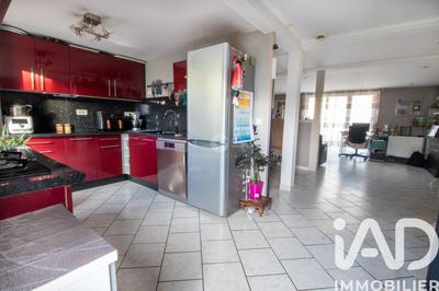 Maison - 91 m² - 5 pièces