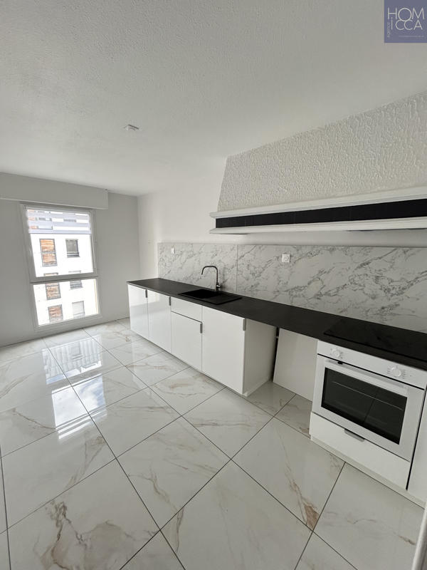 Appartement - 77 m² - 3 pièces