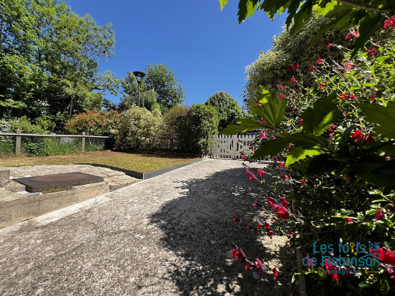 Maison - 111 m² - 6 pièces