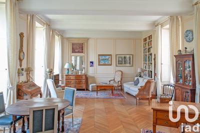 Maison - 229 m² - 11 pièces