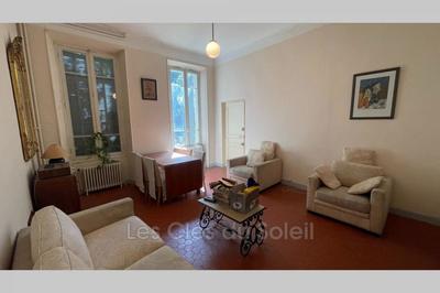 Maison - 357 m² - 14 pièces