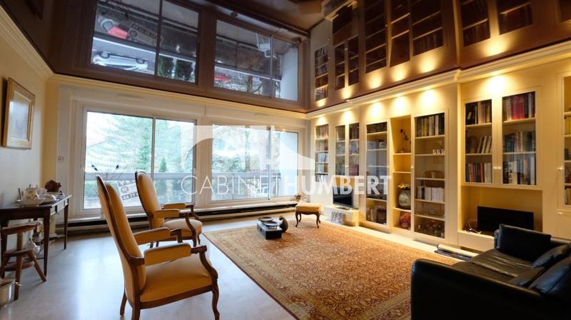 Appartement - 144 m² - 6 pièces