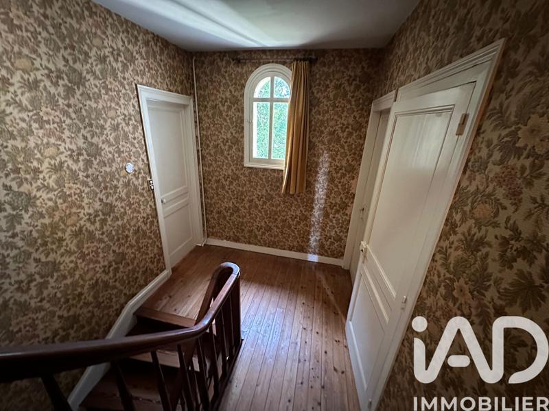 Maison - 186 m² - 8 pièces