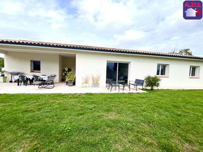 Maison - 110 m² - 4 pièces