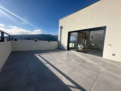 Appartement - 101 m² - 4 pièces