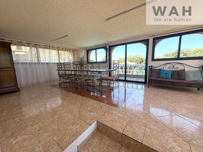 Villa - 152 m² - 6 pièces