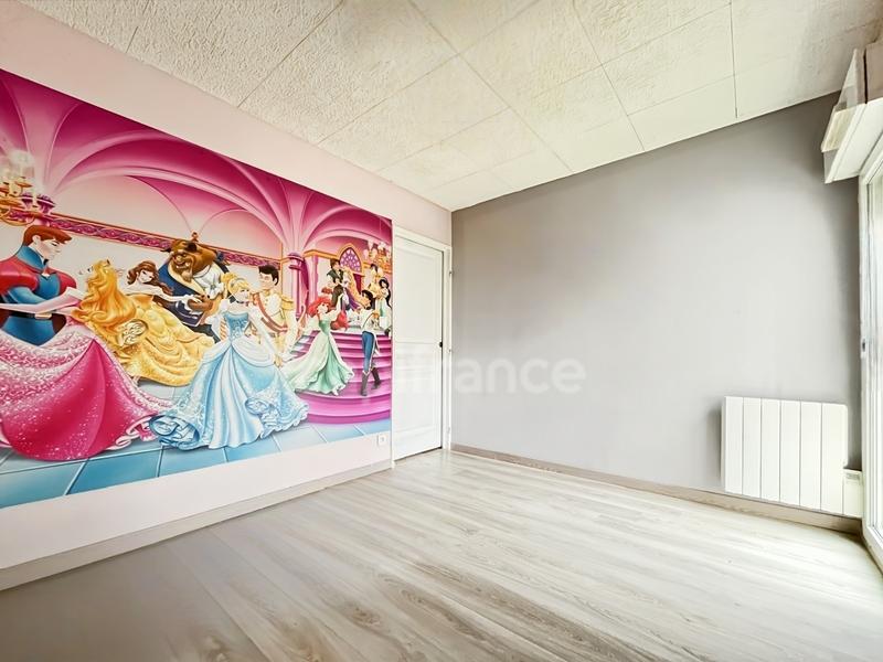 Appartement - 84 m² - 4 pièces