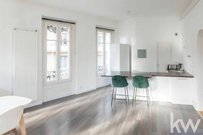 Appartement - 74 m² - 3 pièces