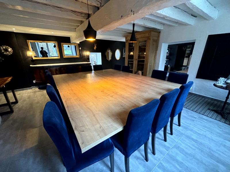 Propriété - 590 m² - 20 pièces