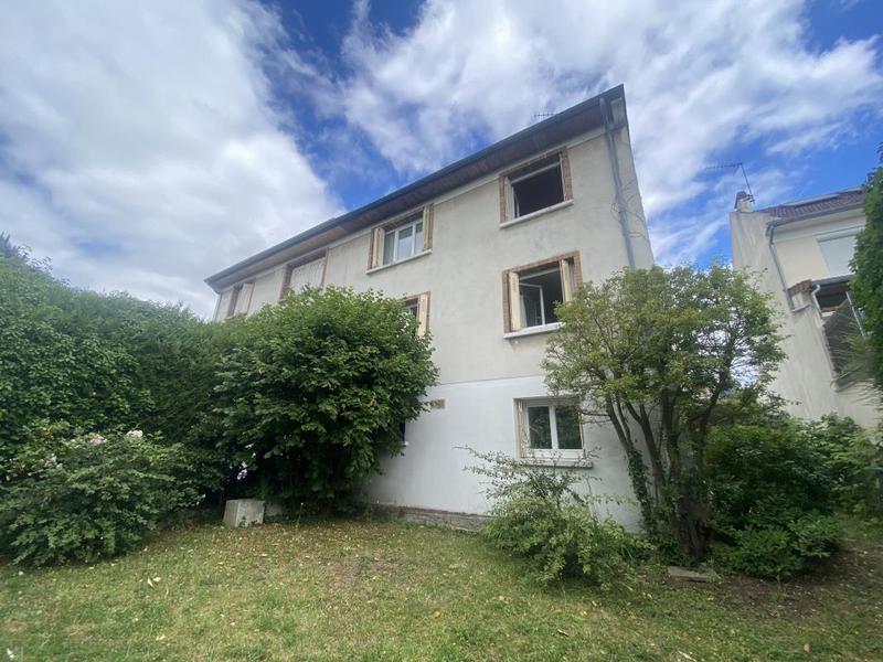 Maison - 105 m² - 5 pièces