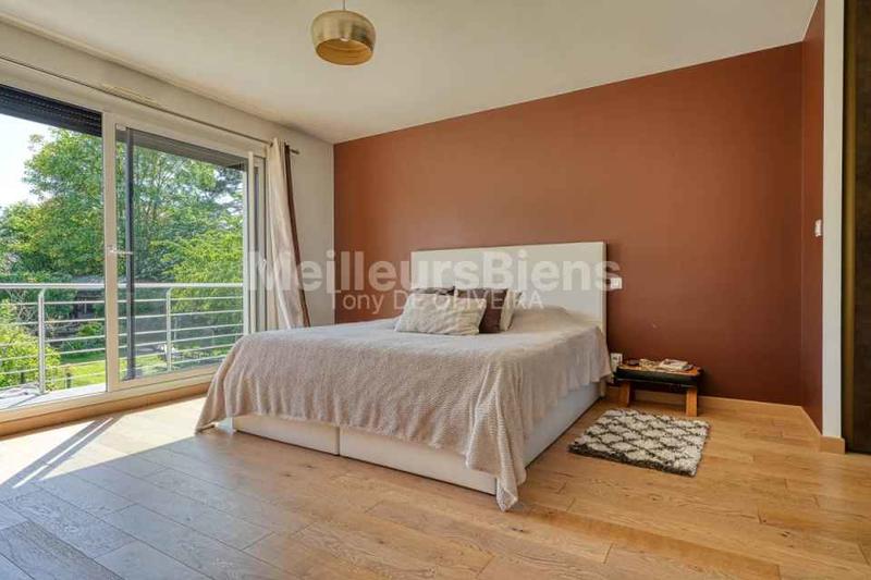 Maison - 210 m² - 8 pièces