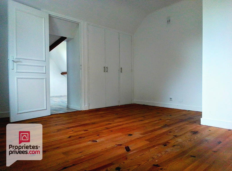 Maison - 163 m² - 9 pièces