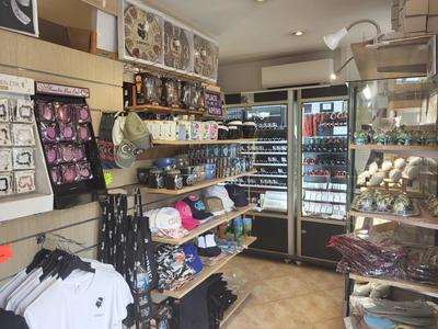 Divers - 80 m² - 2 pièces