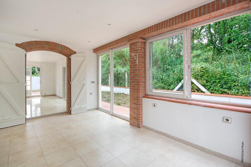 Maison - 210 m² - 6 pièces