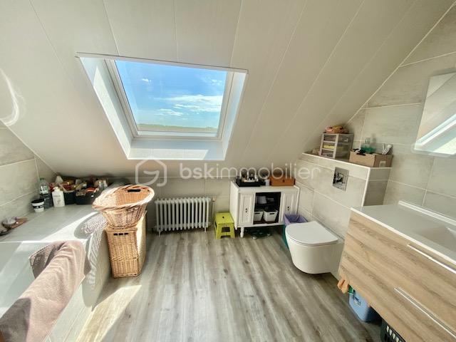 Maison - 180 m² - 8 pièces