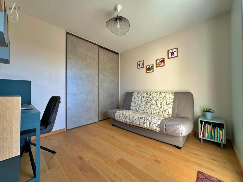 Appartement - 92 m² - 4 pièces