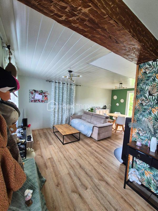 Maison traditionnelle - 85 m² - 5 pièces