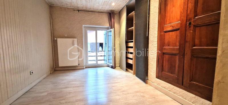 Appartement - 100 m² - 5 pièces