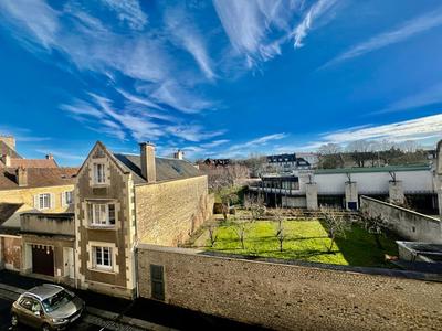 Appartement - 64 m² - 2 pièces